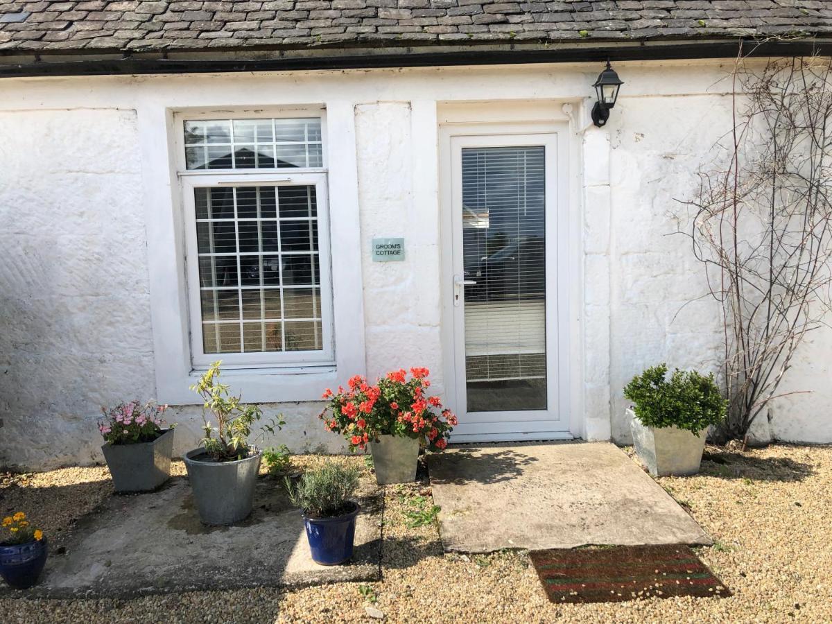 Grooms Cottage Outside Hot Tub Beith 外观 照片